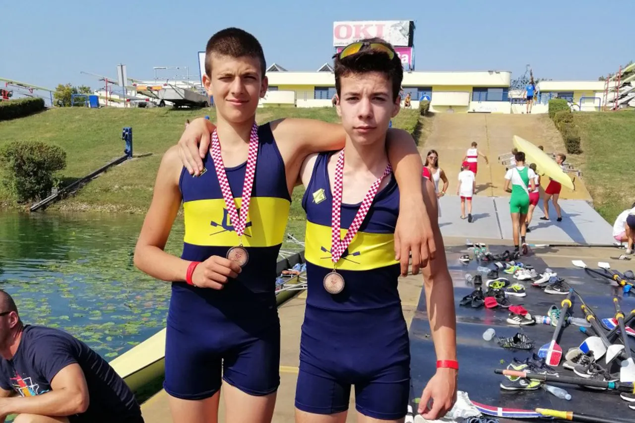 Brončana medalja za kadete VK Dupin na Hrvatskom veslačkom prvenstvu u Zagrebu 